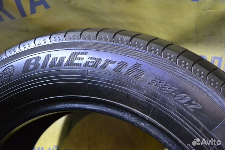 Yokohama BlueEarth RV02 215/60 R16