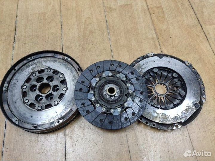 Комплект сцепления Opel Zafira B Z19DTH 2006