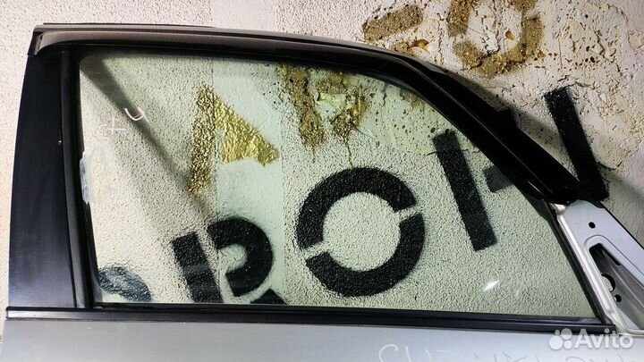 Стекло двери передней правой для Suzuki SX4 I