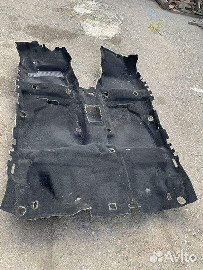 Пол салона Ford Focus 3