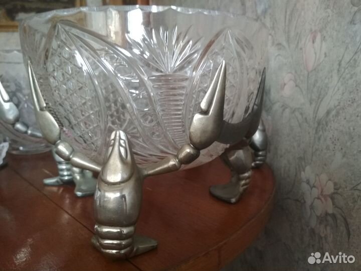 Вазы и кружки раки. Вазочки и солонки в серебре