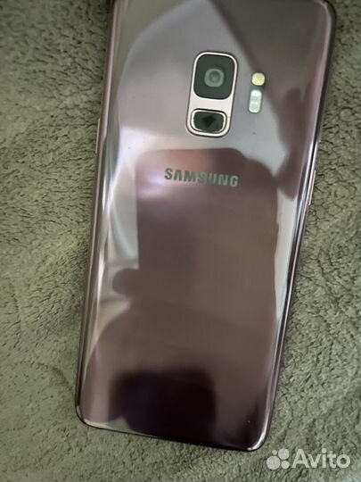 Samsung Galaxy S9, 4/64 ГБ