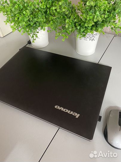 Ноутбук lenovo