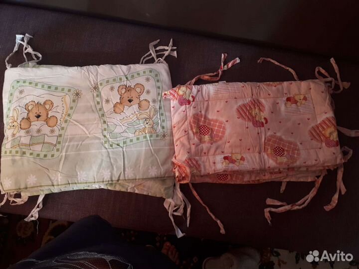 Бортики в кроватку(два комплекта)