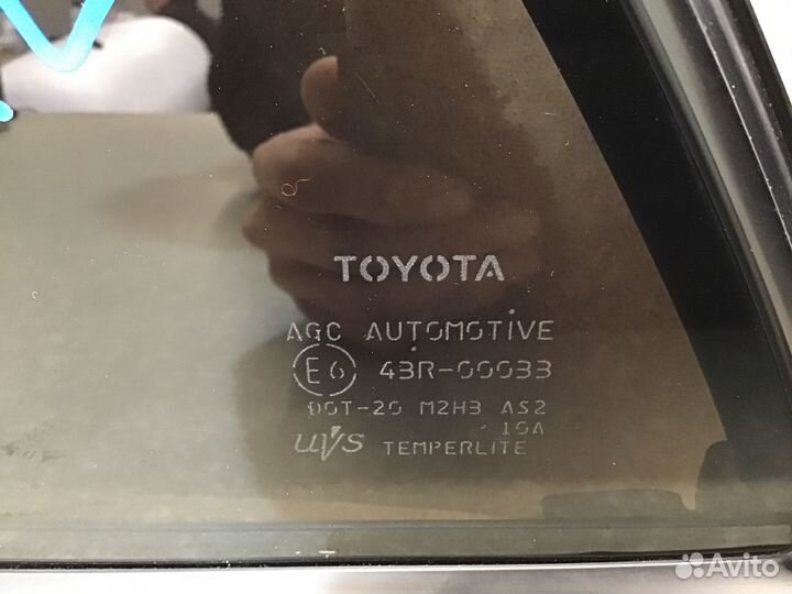 Стекло двери задней левой Toyota Corolla E15 2006