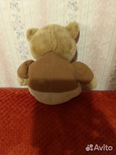 Плюшевый медведь