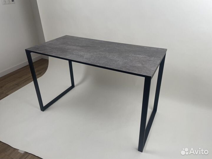 Стол лофт тёмный цемент новый