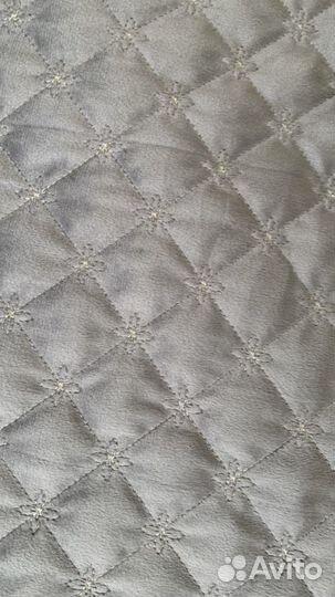 Покрывало на кровать новое