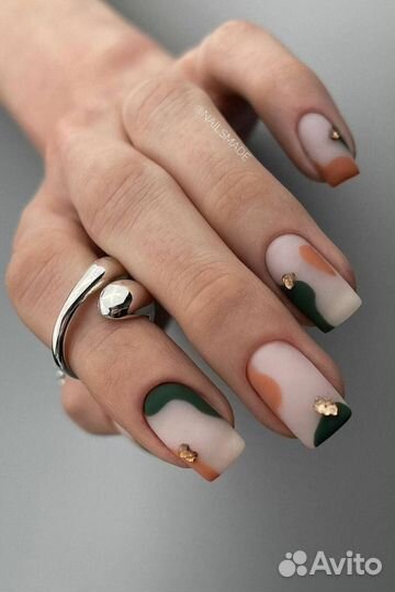 Наращивание ногтей