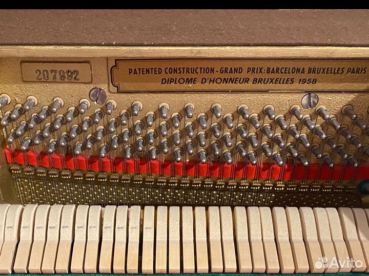 Пианино Petrof (петроф) с банкеткой rockdale