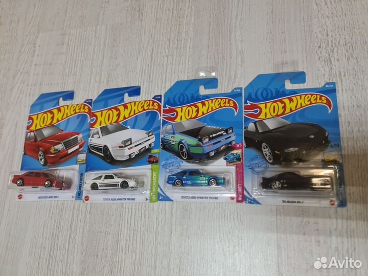 Модельки Hot wheels