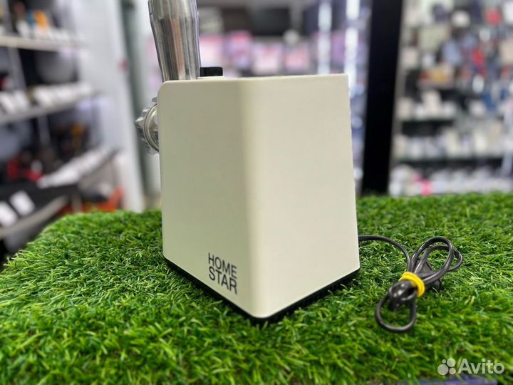 Мясорубка HomeStar STM-2039