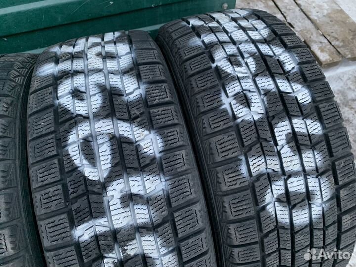 Dunlop DT-2 215/50 R17 92T