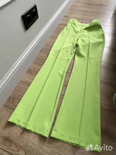 Брючный костюм женский