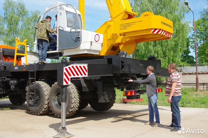 Аренда и услуги автокрана-вездехода, 100 т, 60.6 м, с гуськом 25.3 м