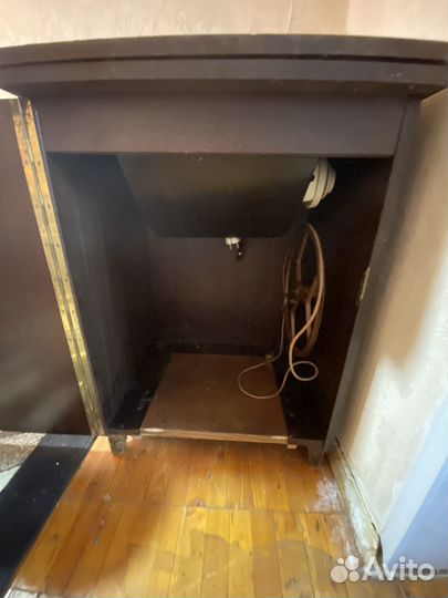 Швейная машина ножная Veritas 8018/2,3 Textima