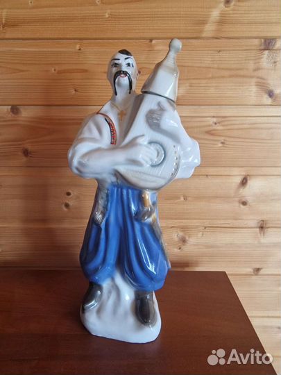 Статуэтка, графин-штоф 