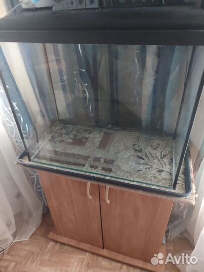 Аквариум с тумбой