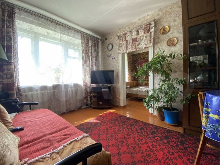 3-к. квартира, 42 м², 1/4 эт.