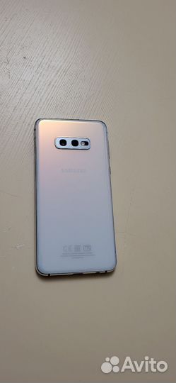 Samsung Galaxy S10e, 6/128 ГБ