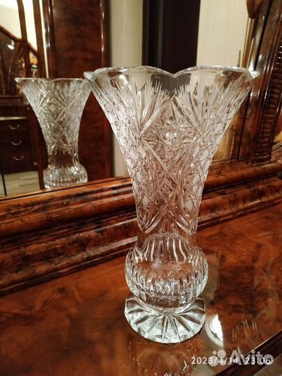 Хрустальная ваза 