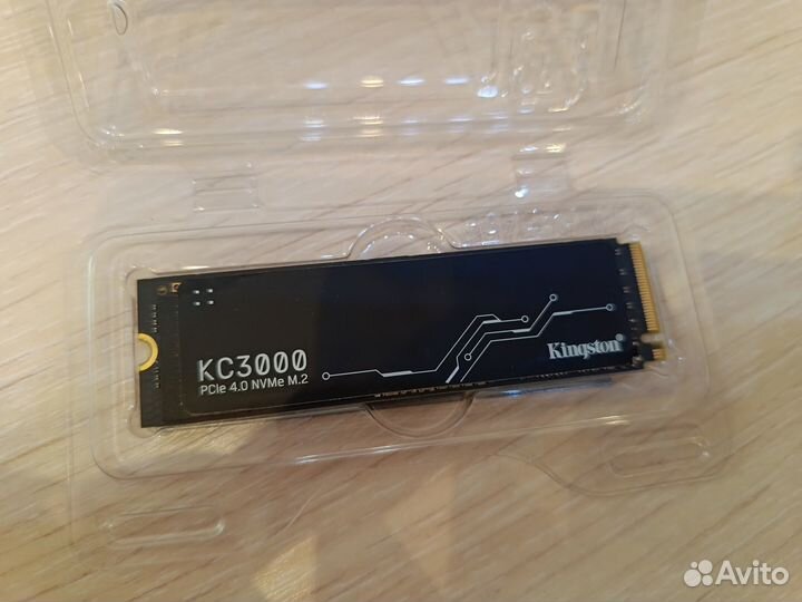 Kingston KC3000 PCIe 4.0 NVMe M.2 SSD (обмен)