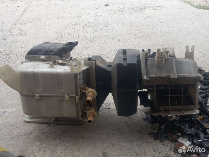 Отопитель в сборе (печка) Nissan Almera N15 1996
