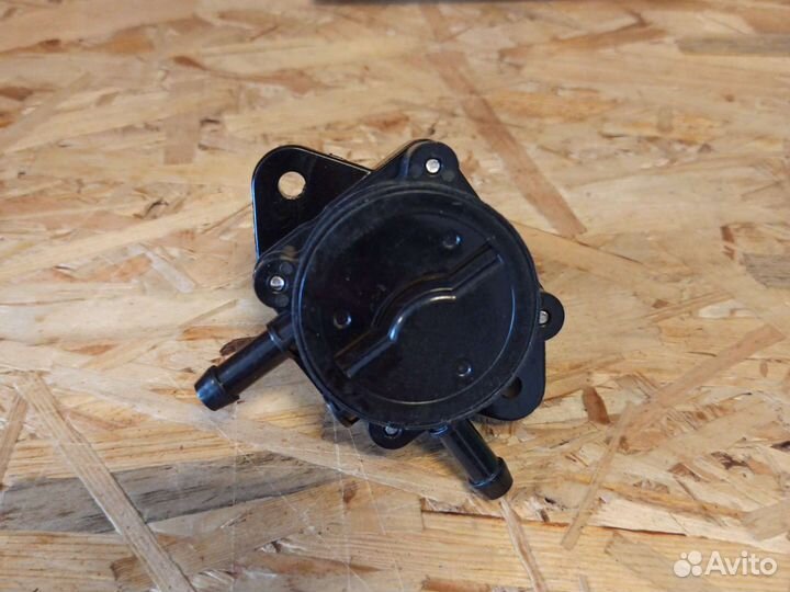 Бензонасос suzuki DF50-140 15100-90J11-000