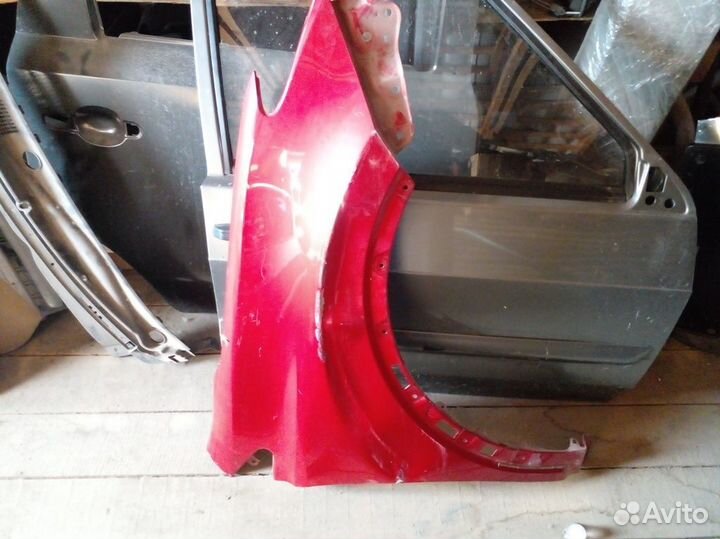 Крыло переднее правое Toyota Rav4 40 узов