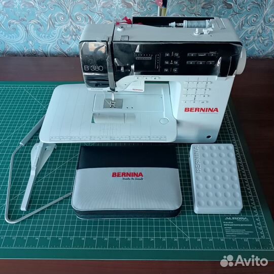 Швейная машина Bernina B380