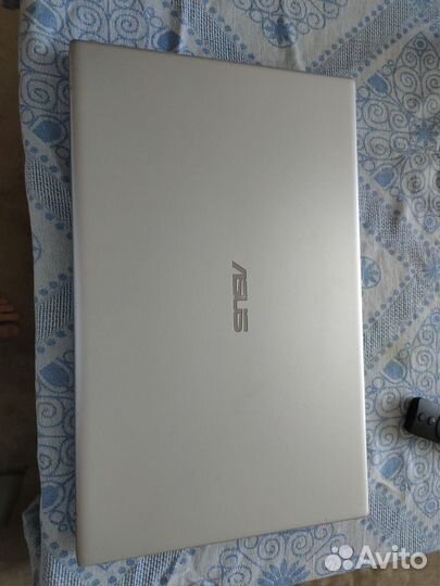 Ноутбук asus