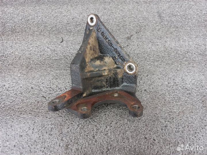 Кронштейн гидроусилителя руля Suzuki Grand