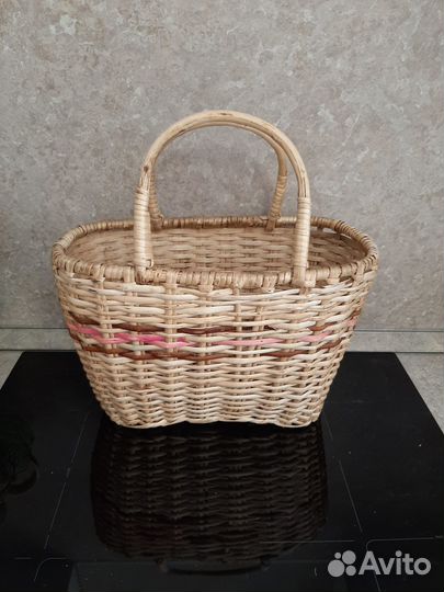 Корзина плетеная для подарков