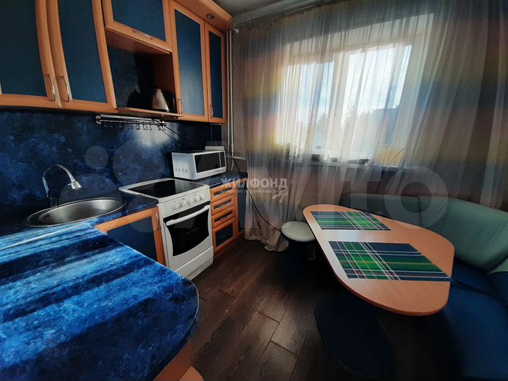 2-к. квартира, 49 м², 1/5 эт.