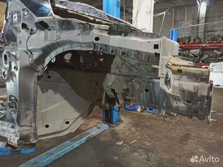 Лонжерон передний правый Ford Focus 3