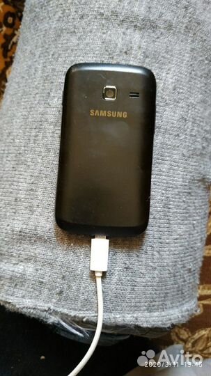 Телефон samsung