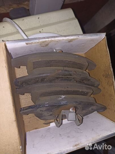 Тормозные передние диски на Skoda rapid