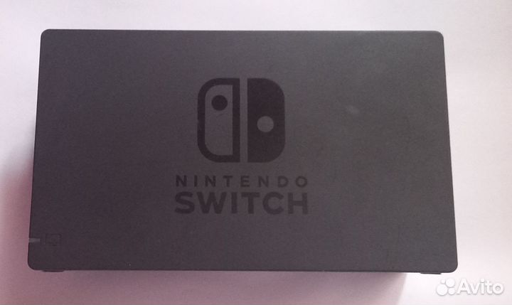 Nintendo Switch V2 + защитное стекло и чехол