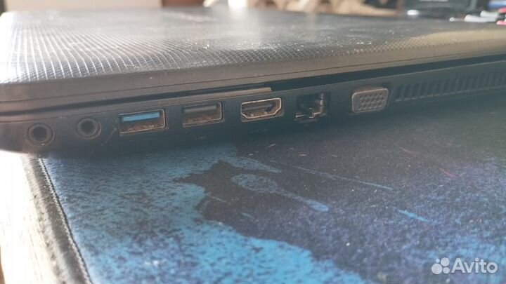 Ноутбук toshiba satellite C850-DKK