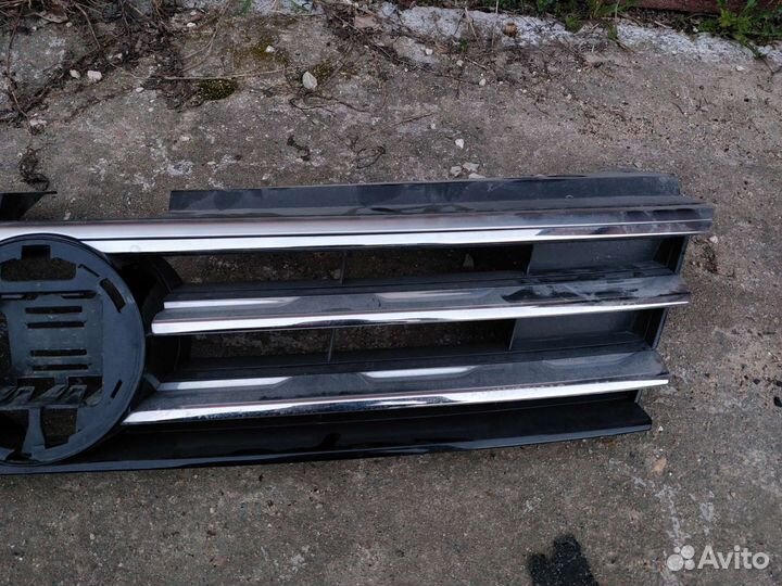 Решетка радиатора Volkswagen Tiguan 5NA853651gzll