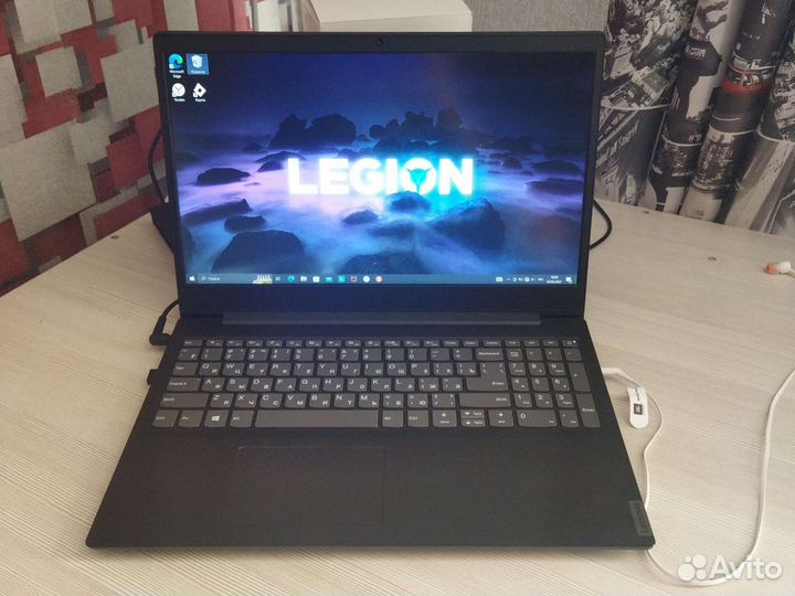 Ноутбук lenovo