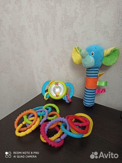 Детские развивающие игрушки для малышей