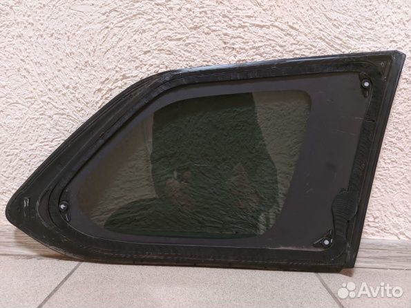Mitsubishi Outlander 3 форточка задняя