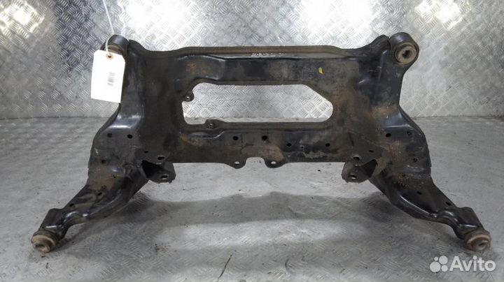 Балка передняя Nissan X-Trail T30 (2001-2006)