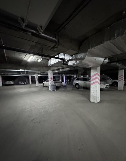 Машиноместо, 18 м²