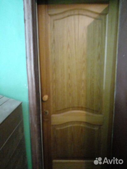 Дверь входная деревянная с коробкой