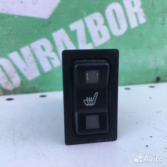 Кнопка обогрева сидений Тойота Королла Е120