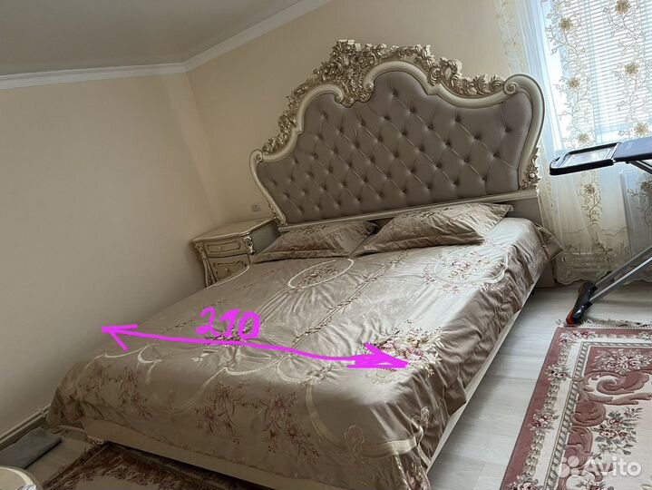 Спальный гарнитур