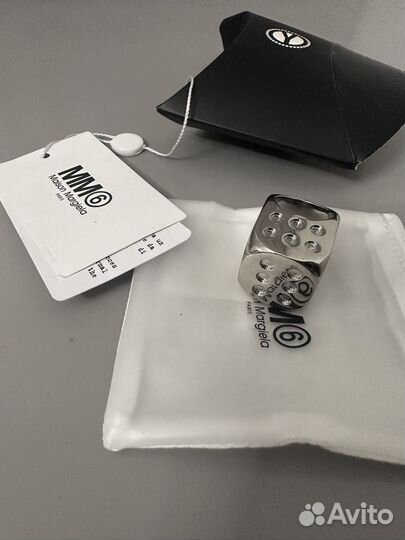 Кольцо Mm6