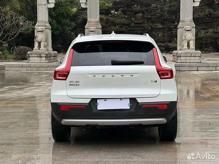 Volvo XC40 2.0 AT, 2021, 37 600 км